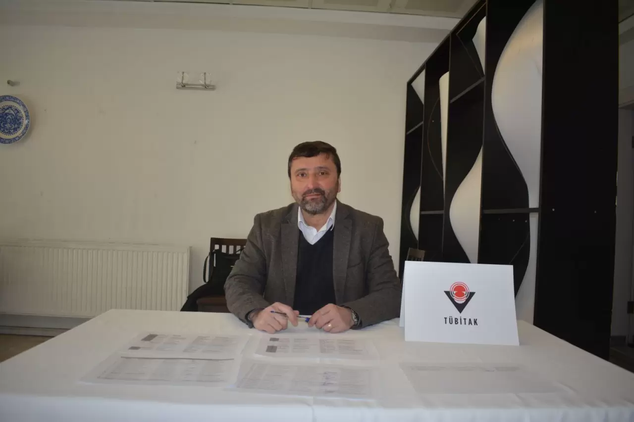 Lisansüstü eğitime ilgiyi artırmak için Ege Üniversitesi’nde akademisyenler bir araya geldi! Çalıştayda disiplinlerarası programlar ve etkili danışmanlık ele alındı.