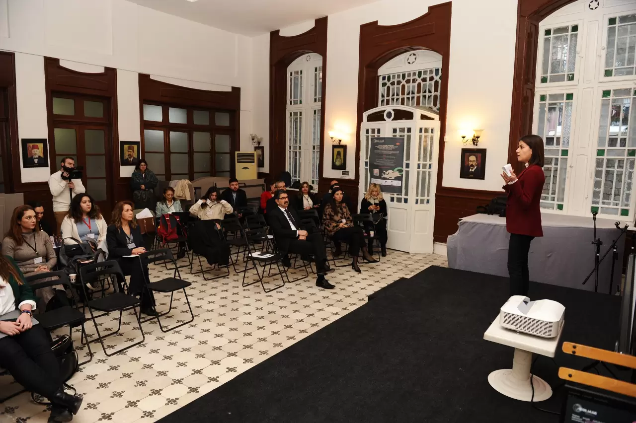 Karşıyaka Belediyesi, afetlere dirençli kent hedefiyle uluslararası Resiliage Projesi kapsamında önemli bir çalıştaya ev sahipliği yaptı. İşte detaylar!