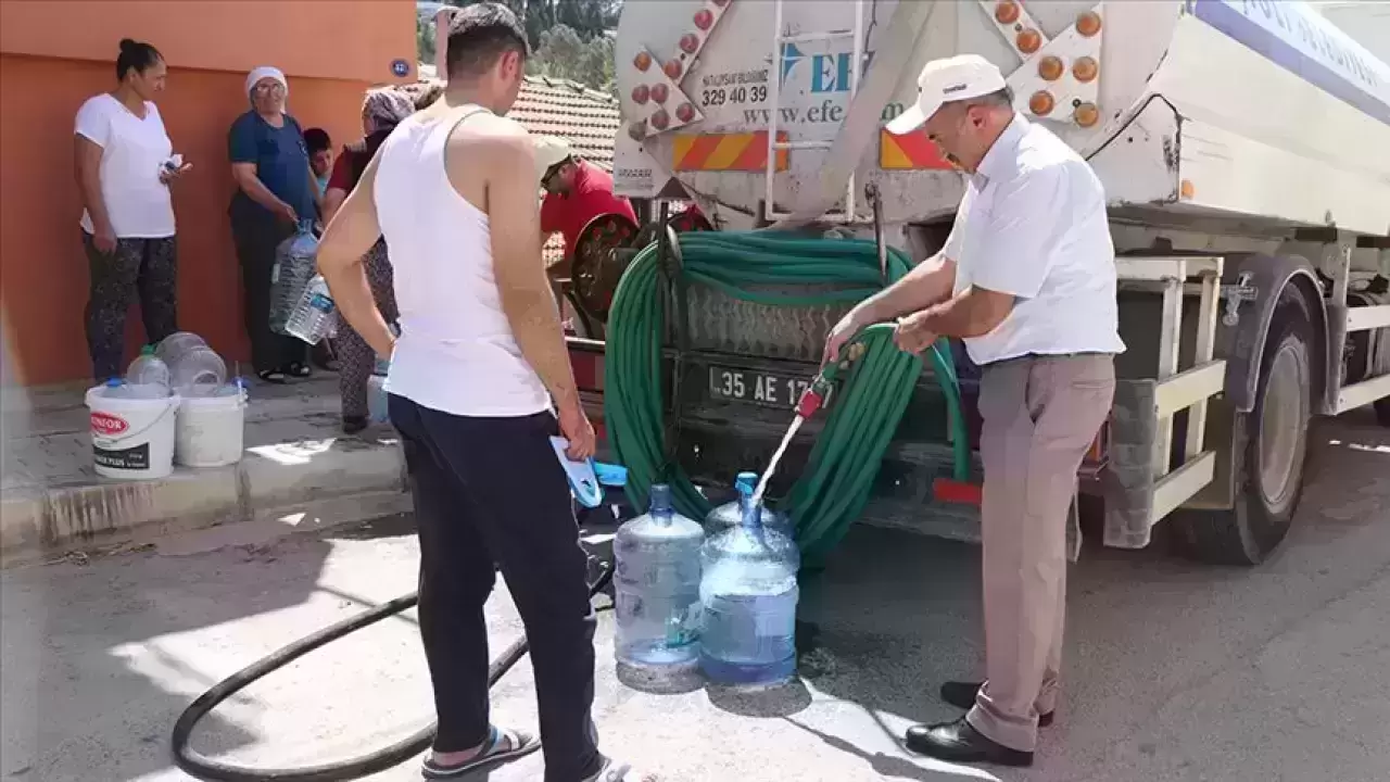 İzmir'de 15 Şubat 2025 Cumartesi günü planlı su kesintisi yok! Ancak geçtiğimiz günlerde yaşanan arızalar su akışını etkiledi. Güncel kesinti detayları için tıklayın!