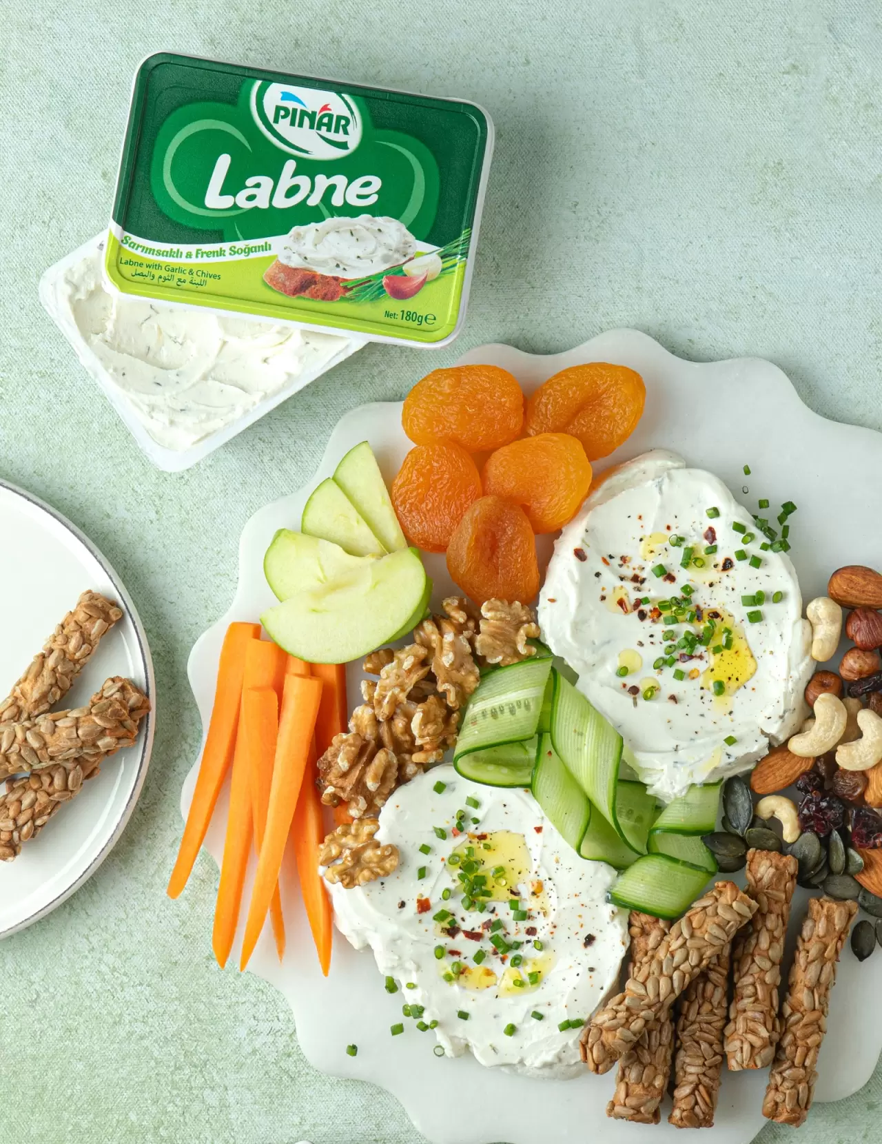 Pınar Labne, 2024'te Fransa, İsviçre ve daha birçok ülkeye ihraç edilerek global pazarda liderliğini pekiştirdi. Ar-Ge ve inovasyonla farklı tatlar sunuyor!