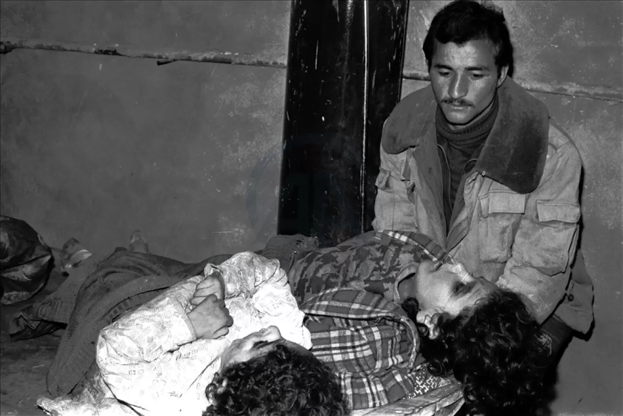 Hocalı Soykırımı ve Kanlı Yanvar, Azerbaycan tarihinde derin izler bıraktı. Peki, bu trajediler nasıl yaşandı, kimler sorumluydu ve dünya neden sessiz kaldı?