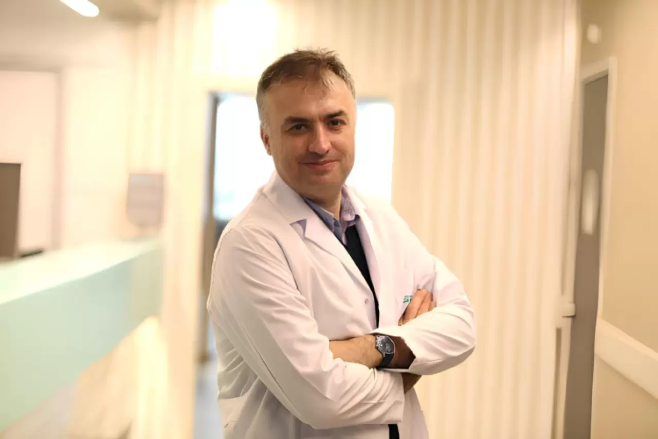 Uykusuzluk sadece yorgunluk yapmıyor! Beyni toksinlerden arındıran derin uykunun Alzheimer ve Parkinson üzerindeki etkisi sizi şaşırtacak.