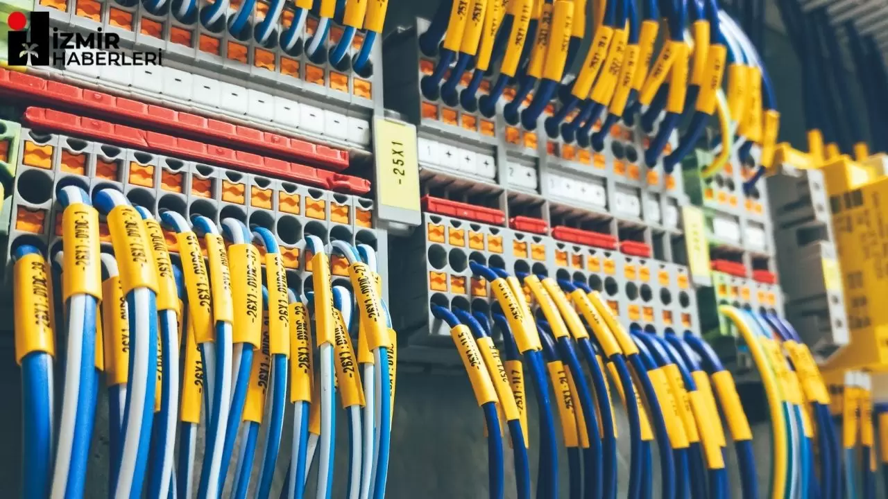 24 Nisan Perşembe günü İzmir’in birçok ilçesinde planlı elektrik kesintisi yapılacak. Saat saat kesinti detayları ve etkilenecek mahalleler burada!