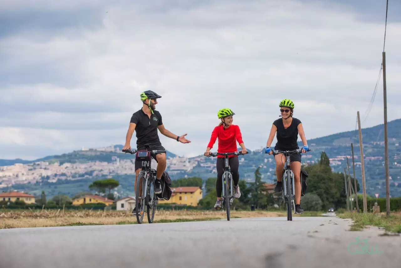 Yaz tatilini birlikte değerlendirmek isteyen aileler için doğadan sanata birçok öneri burada. 