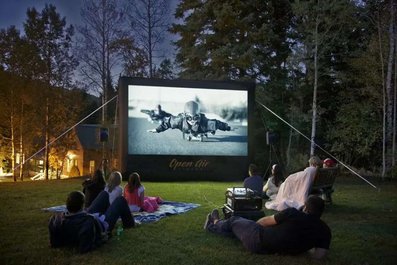 Yaz tatilini birlikte değerlendirmek isteyen aileler için doğadan sanata birçok öneri burada. 