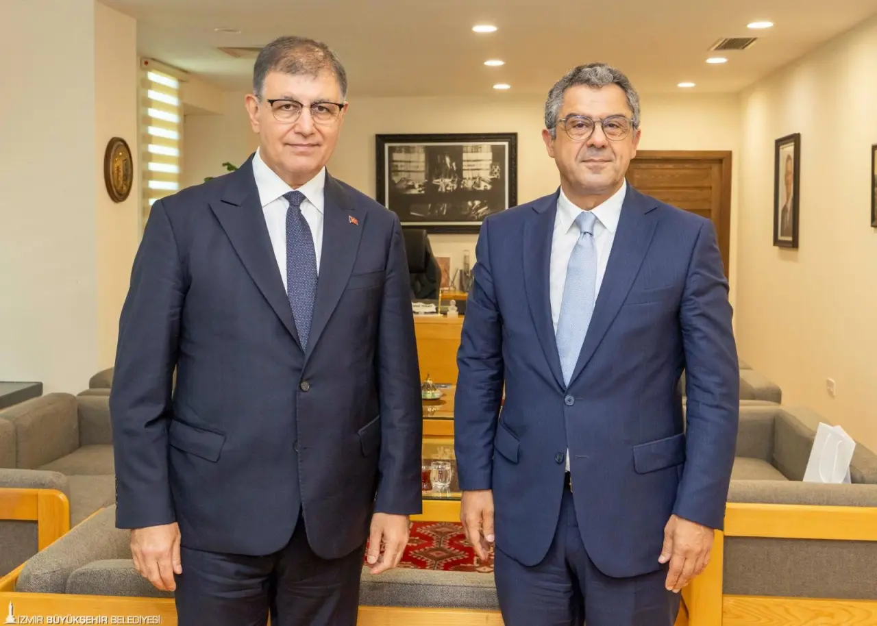 İzmir Büyükşehir Belediye Başkanı Dr. Cemil Tugay, İzmir ve Bremen arasındaki ilişkilere katkı sunmayı hedefleyen Uzuner Consulting Limited Şirketi Genel Müdürü Bülent Uzuner’i makamında ağırladı.