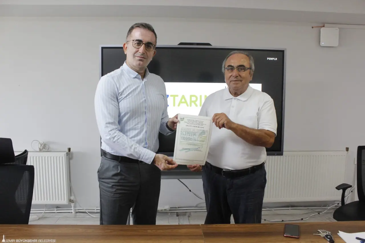 İzmir Büyükşehir Belediyesi’nin iştiraki İZTARIM, Kınık’ta kurulan dünyanın ilk tıbbi ve aromatik bitkiler organize sanayi bölgesinde faaliyet gösterecek. 