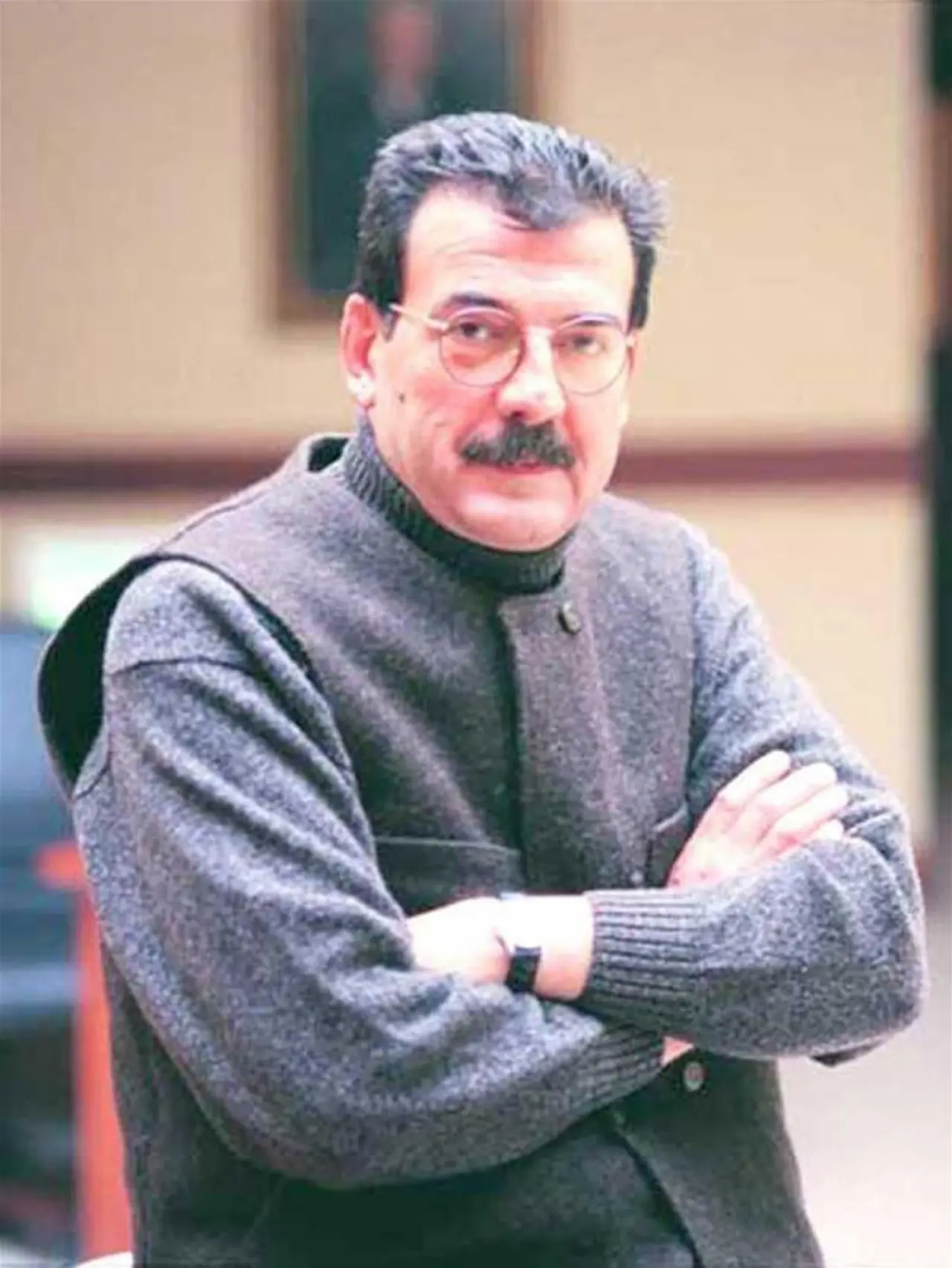 Bergamalı gazeteci-yazar merhum Şakir Süter anısına İzmir Gazeteciler Cemiyeti ile Bergama Belediyesi tarafından bu yıl 14’üncüsü düzenlenecek “Şakir Süter Gazetecilik Yarışması” için başvurular devam ediyor.