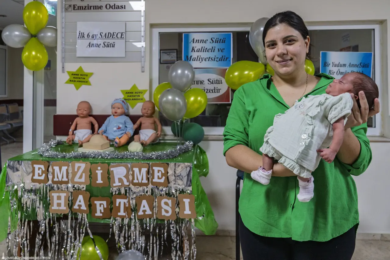 İzmir Büyükşehir Belediyesi Eşrefpaşa Hastanesi, anne adaylarına yönelik Gebe Okulu’nu hizmete açtı. Bebek bakımı, emzirme teknikleri, psikolojik destek, beslenme, pilates gibi pek çok alanda hizmet vererek gebeleri anneliğe hazırlayan Gebe Okulu, lohusaları ve baba adaylarını da eğitimlere kabul ediyor.