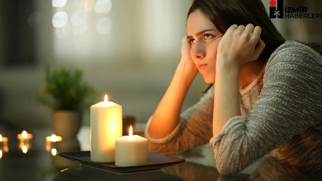 19 Ağustos 2025'te İzmir'de gerçekleşen elektrik kesintisi, şehrin farklı bölgelerinde etkili oldu. Kesintinin nedeni henüz açıklanmadı ve vatandaşlar, enerji şirketinden bilgi bekliyor. Kesintiden etkilenenler, altyapı hizmetlerinin sekteye uğradığını bildirdi.