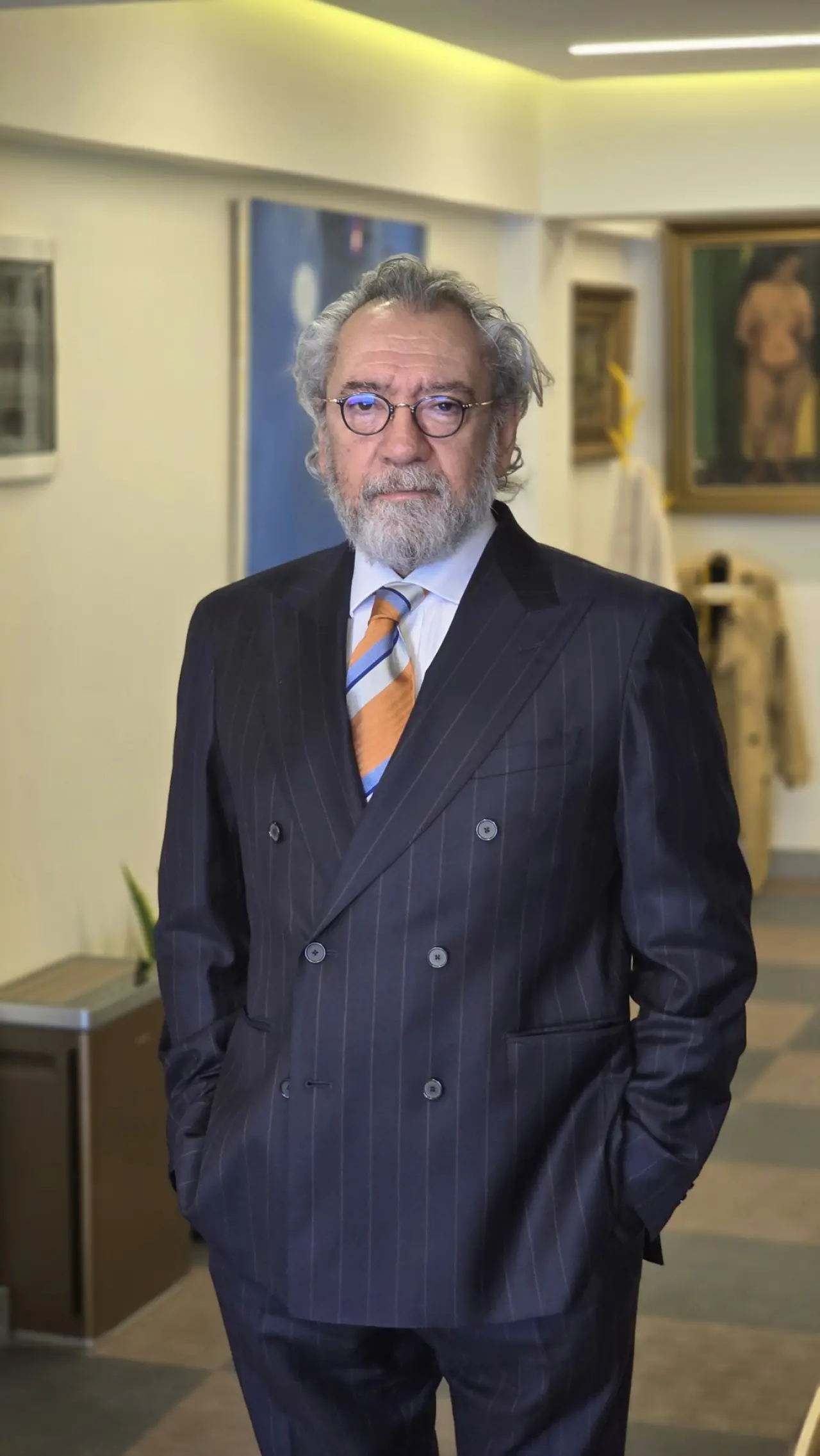 Deprem enkazları, kentsel dönüşüm ve gemi sökümü… Asbest ve mineral tozlarıyla temas riski her geçen gün artıyor. Nadir görülen ve ölümcül olabilen bir kanser türü olan mezotelyoma, saatler süren zorlu ameliyatlarla tedavi edilebiliyor. Korunmanın en etkili yolu ise riskli ortamlardan uzak durmak.