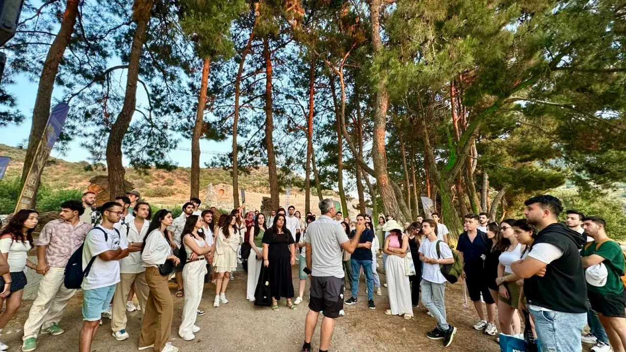 İzmir Büyükşehir Belediyesi- Genç İzmir 4