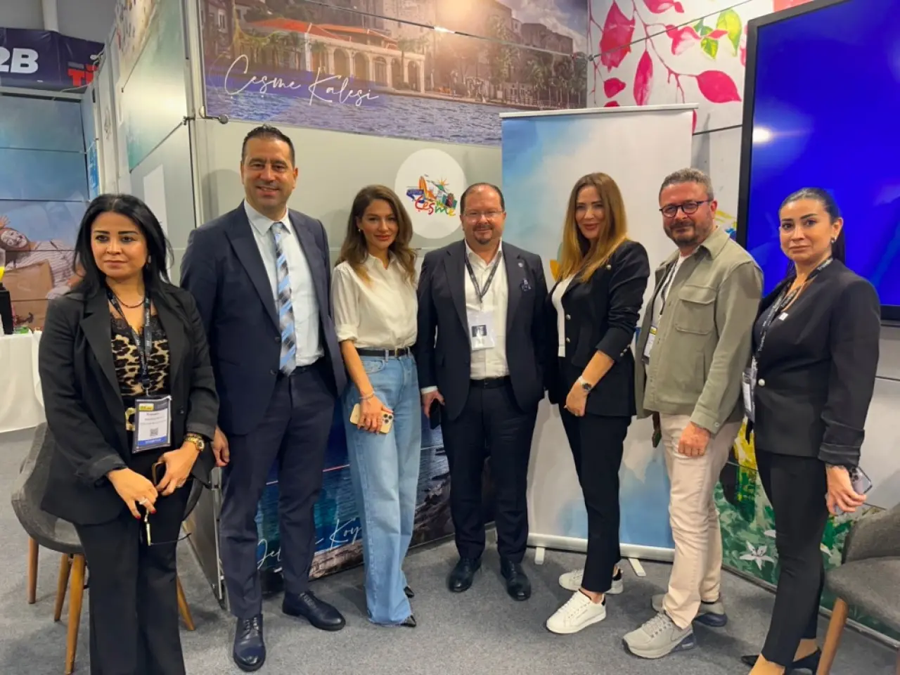 25–26 Eylül 2025’te İstanbul’da düzenlenen Turizm Fuarı’nda Çeşme Belediyesi, ÇEŞTOB ve ATD ortak standıyla yer aldı. Yenikapı – Avrasya Gösteri ve Sanat Merkezi’nde gerçekleşen fuarda,Çeşme standı ziyaretçilerden büyük ilgi gördü.