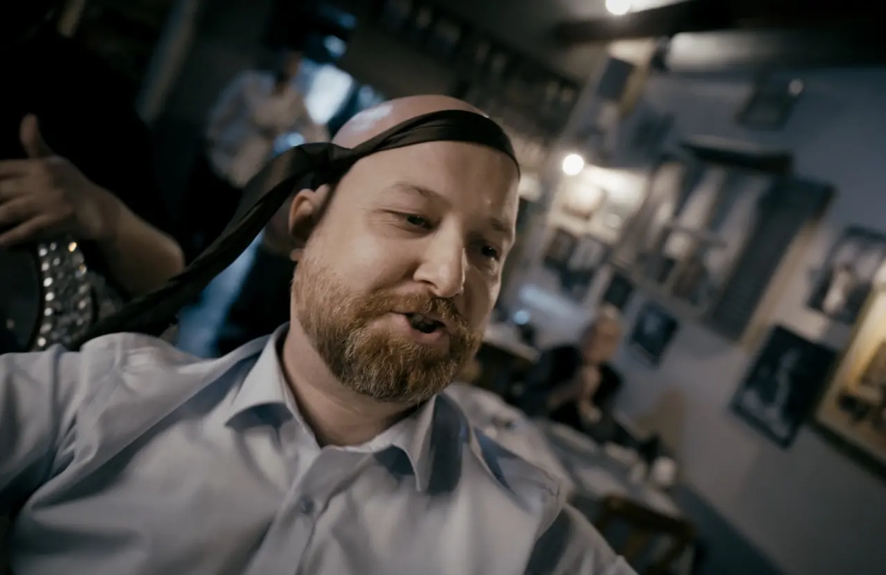 Bornova Belediyesi Film Ofisi’nin destek verdiği “Giderayak” kısa filmi, 233 film arasından 62. Antalya Altın Portakal Film Festivali’nde Ulusal Kısa Metraj Finalisti olarak seçildi. Bornova Belediye Başkanı Ömer Eşki, genç yetenekleri desteklemeye devam edeceklerini belirterek ekibi kutladı.